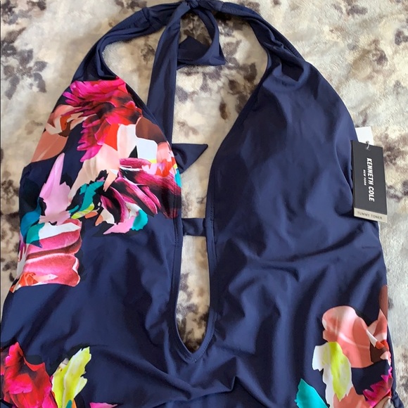 🌻❤️Kenneth Cole tummy toner bathing suit 🩱🌻 - Picture 2 of 8